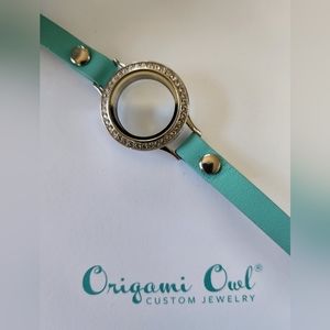 Origami Owl 🦉 Medium Silver Wrist Locket w/ Aqua Leather Wrap Band NWT $19